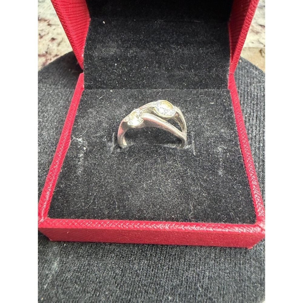 Sterling Silver 925 Two Stone Ring Twist Design Size 7 3.34g